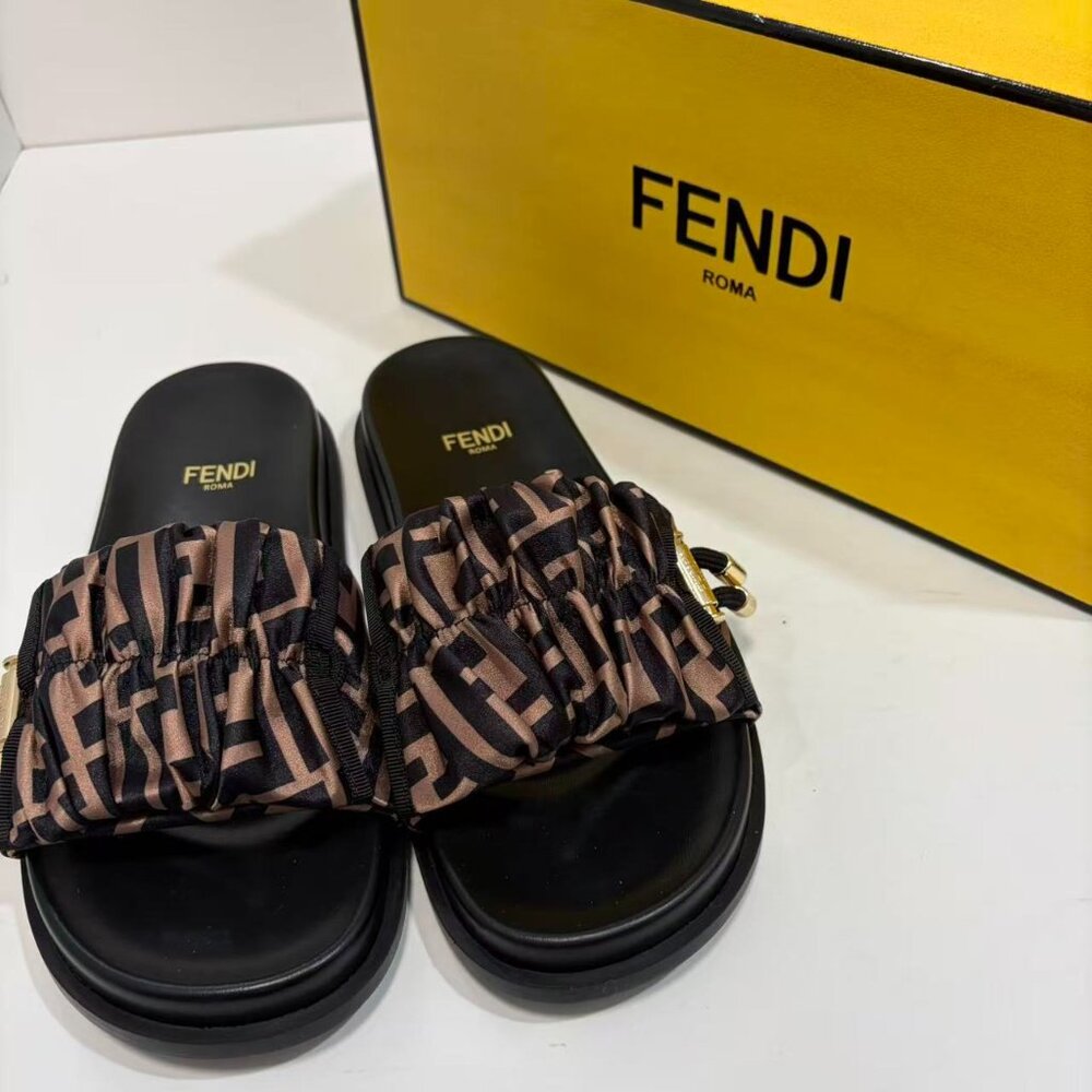 Fendi Women‘s Sandals